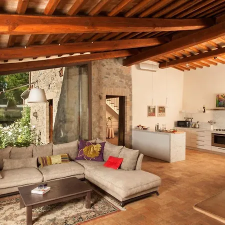 Sleeps 10 Pool Air Con Wifi *