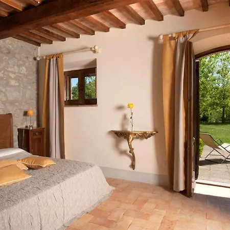 Sleeps 10 Pool Air Con Wifi Porano